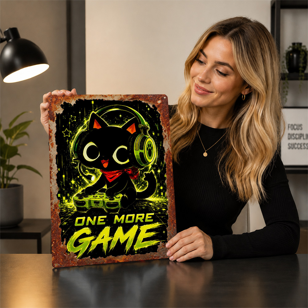 Cute Gaming Cat One More Game  - Retro Gaming Cafe 评论和价格