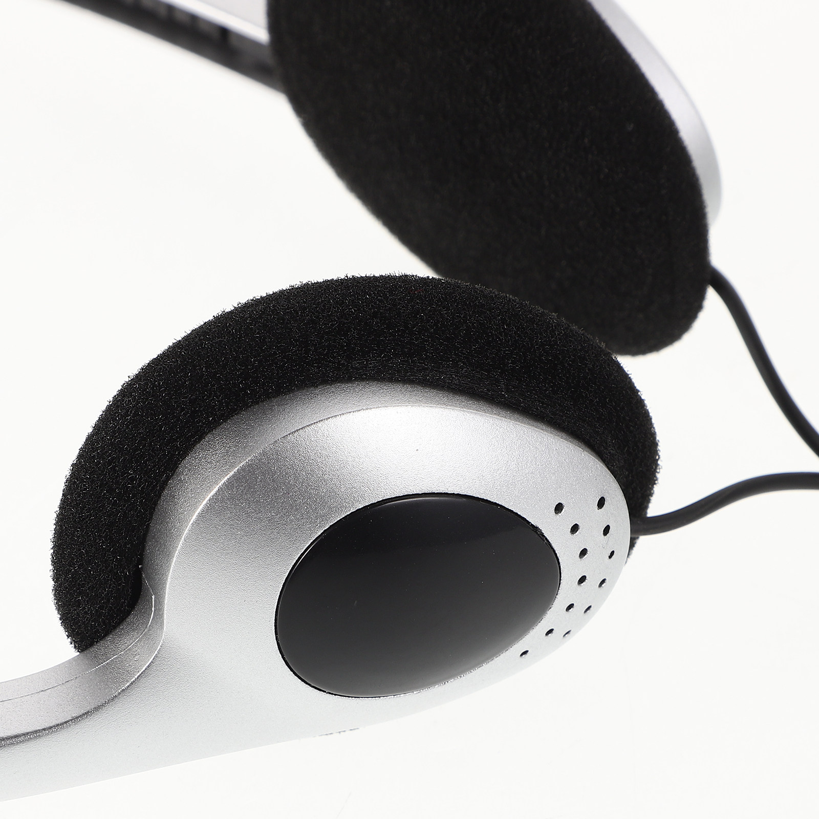 Retro Silver on Ear Headphones - Retro Gaming Phone 评论和价格